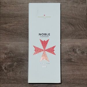 Maison Lanson Noble Champagne Gift Box - Elegant White